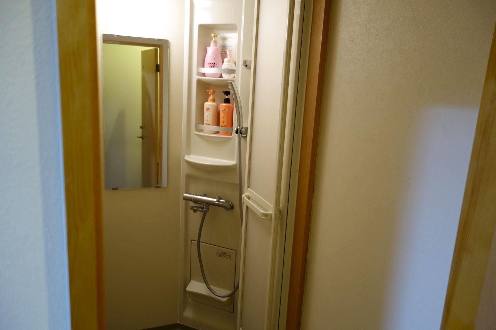 Guesthouse Akicafe Inn Hiroşima Dış mekan fotoğraf