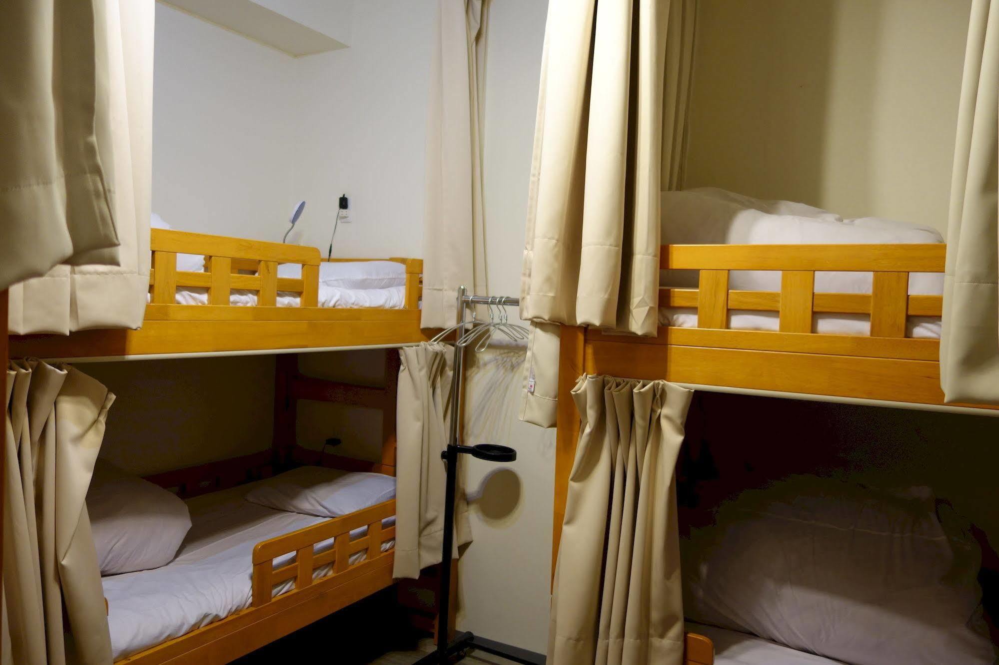 Guesthouse Akicafe Inn Hiroşima Dış mekan fotoğraf